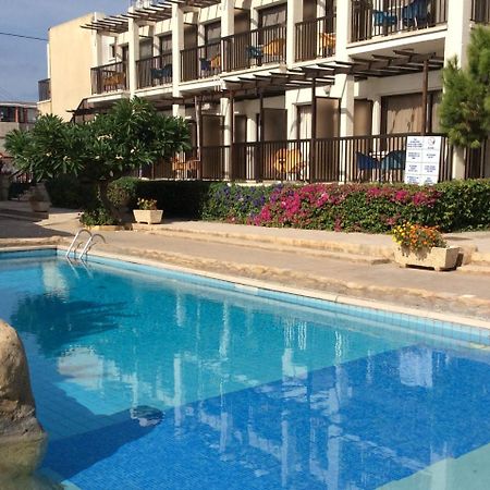 Kings Annex Aparthotel Pafos Exterior foto