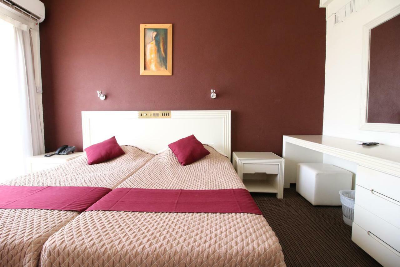Kings Annex Aparthotel Pafos Exterior foto